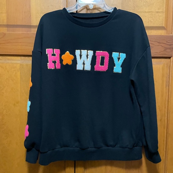 Howdy Black Sweatshirt - Picture 2 of 5